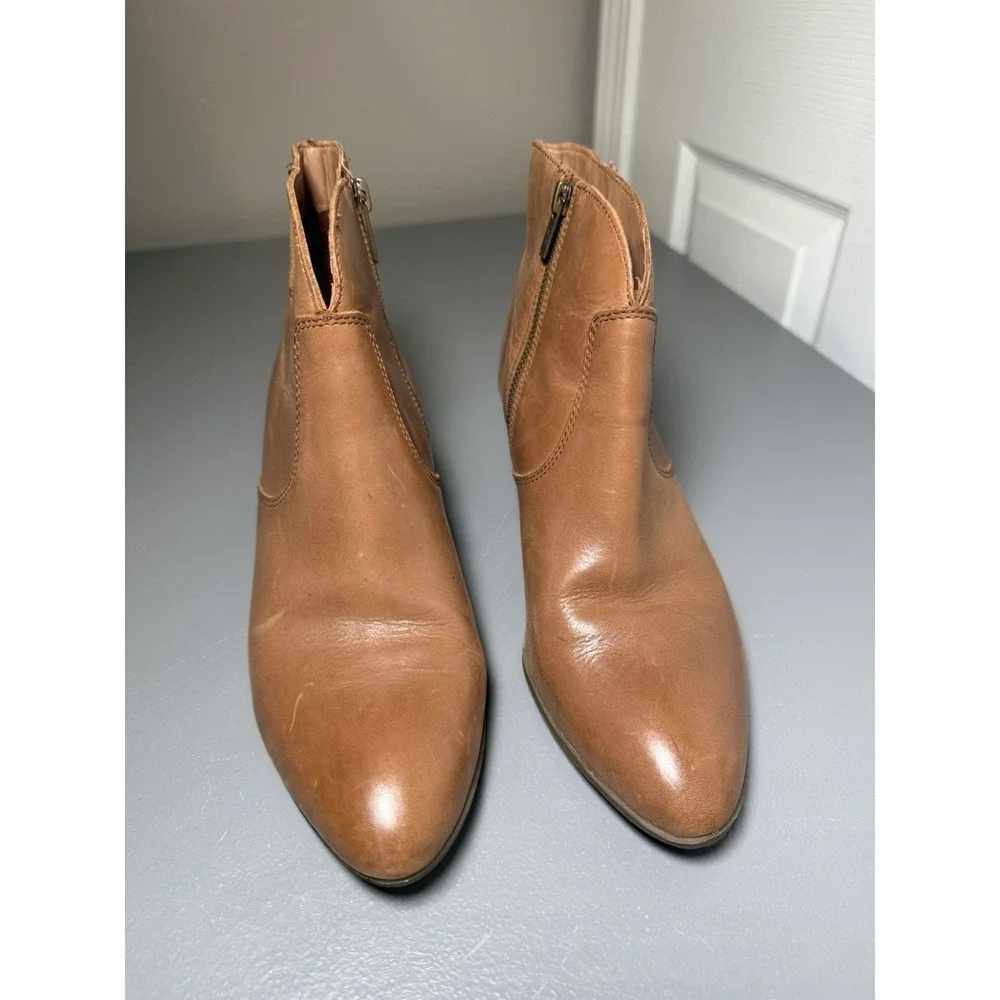 Frye Jennifer Pointed Toe Western Booties in Cognac Ankle Boots Sz 8.5 Bohemian